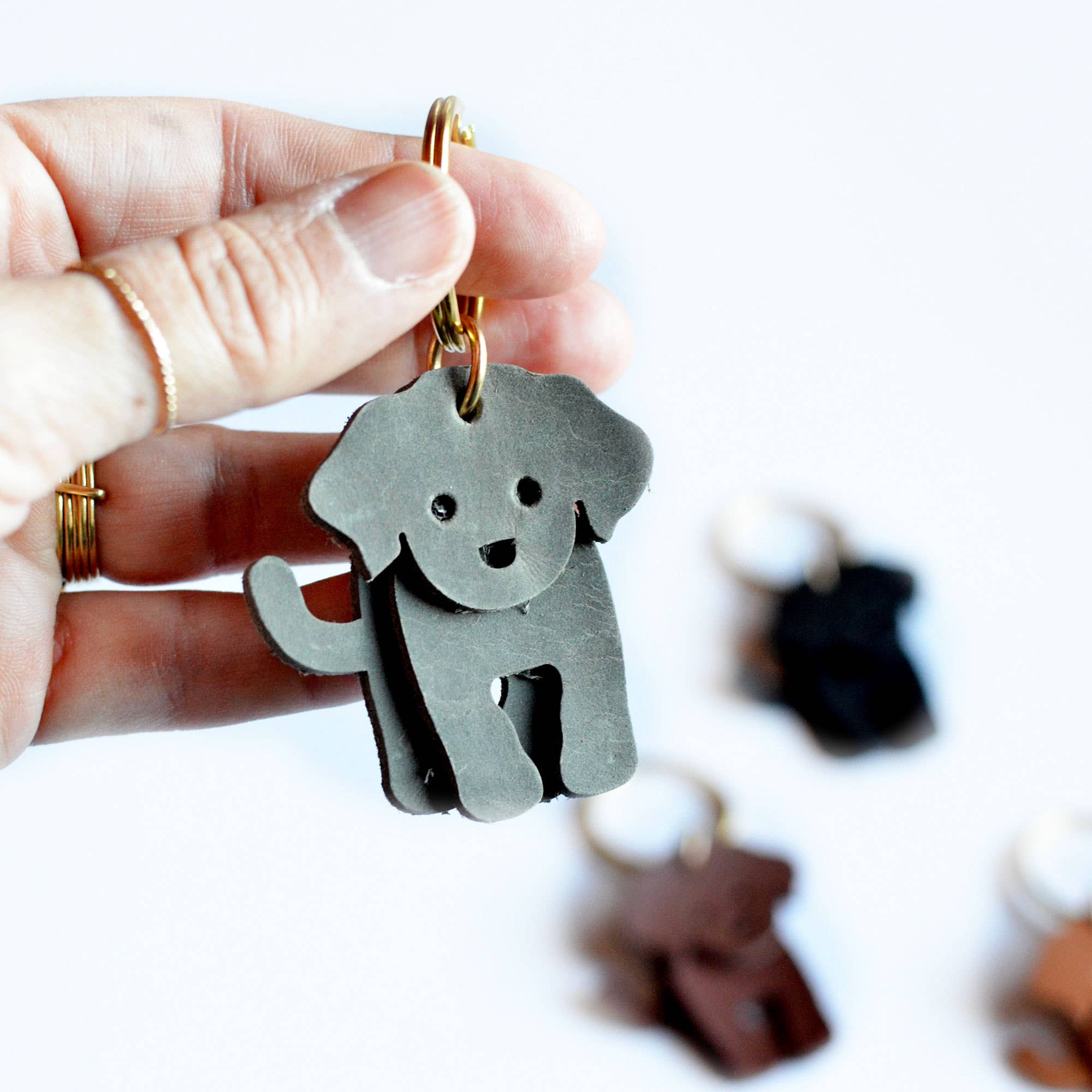 🐶 Loyal Companion Dog Key Ring 🗝️